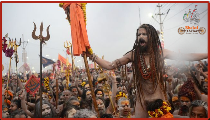 Lathmar Holi celebrations at Barsana